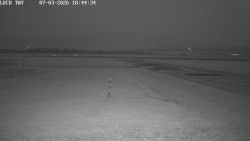 Pojezdová dráha, Runway