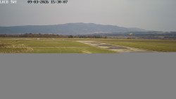 Pojezdová dráha, Runway