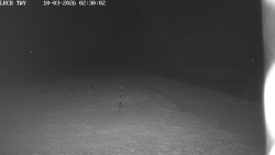 Pojezdová dráha, Runway