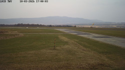 Pojezdová dráha, Runway