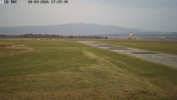 Pojezdová dráha, Runway