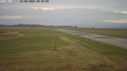 Pojezdová dráha, Runway