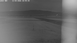 Pojezdová dráha, Runway