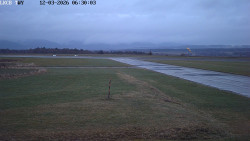 Pojezdová dráha, Runway