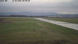 Pojezdová dráha, Runway