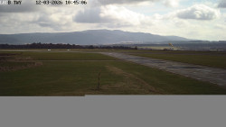 Pojezdová dráha, Runway