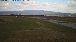 Pojezdová dráha, Runway