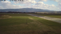 Pojezdová dráha, Runway