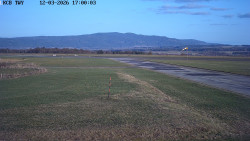 Pojezdová dráha, Runway