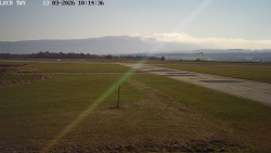 Pojezdová dráha, Runway