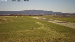 Pojezdová dráha, Runway