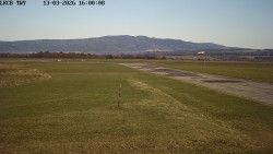 Pojezdová dráha, Runway