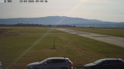 Pojezdová dráha, Runway