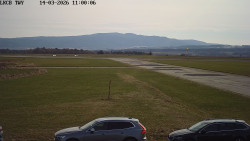 Pojezdová dráha, Runway