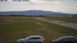 Pojezdová dráha, Runway