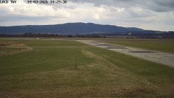 Pojezdová dráha, Runway