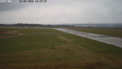 Pojezdová dráha, Runway