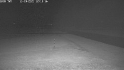 Pojezdová dráha, Runway