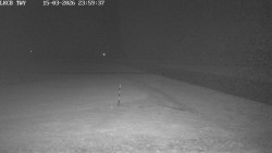 Pojezdová dráha, Runway