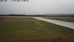 Pojezdová dráha, Runway