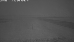 Pojezdová dráha, Runway