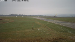 Pojezdová dráha, Runway