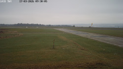 Pojezdová dráha, Runway