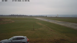 Pojezdová dráha, Runway