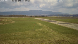 Pojezdová dráha, Runway