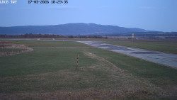 Pojezdová dráha, Runway