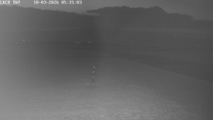 Letiště Cheb - Pojezdová dráha, Runway - 18.3.2026 v 05:15 Letiště Cheb - Pojezdová dráha, Runway - 18.3.2026 v 05:15