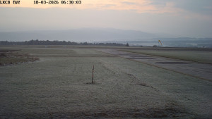 Letiště Cheb - Pojezdová dráha, Runway - 18.3.2026 v 06:30 Letiště Cheb - Pojezdová dráha, Runway - 18.3.2026 v 06:30