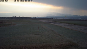 Letiště Cheb - Pojezdová dráha, Runway - 18.3.2026 v 08:00 Letiště Cheb - Pojezdová dráha, Runway - 18.3.2026 v 08:00