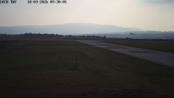 Pojezdová dráha, Runway