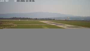 Letiště Cheb - Pojezdová dráha, Runway - 18.3.2026 v 12:30 Letiště Cheb - Pojezdová dráha, Runway - 18.3.2026 v 12:30