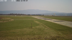 Pojezdová dráha, Runway