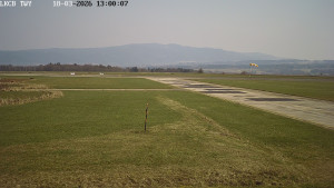 Letiště Cheb - Pojezdová dráha, Runway - 18.3.2026 v 13:00 Letiště Cheb - Pojezdová dráha, Runway - 18.3.2026 v 13:00