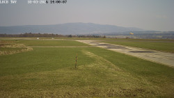 Pojezdová dráha, Runway