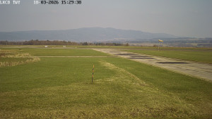 Letiště Cheb - Pojezdová dráha, Runway - 18.3.2026 v 15:30 Letiště Cheb - Pojezdová dráha, Runway - 18.3.2026 v 15:30