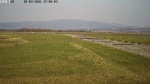 Letiště Cheb - Pojezdová dráha, Runway - 18.3.2026 v 17:00 Letiště Cheb - Pojezdová dráha, Runway - 18.3.2026 v 17:00