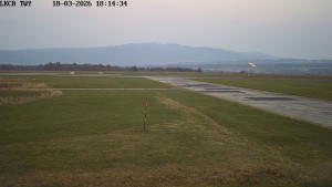 Letiště Cheb - Pojezdová dráha, Runway - 18.3.2026 v 18:15 Letiště Cheb - Pojezdová dráha, Runway - 18.3.2026 v 18:15