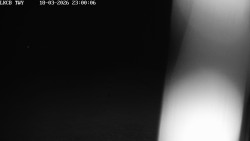 Pojezdová dráha, Runway