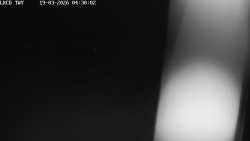 Pojezdová dráha, Runway