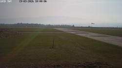 Pojezdová dráha, Runway