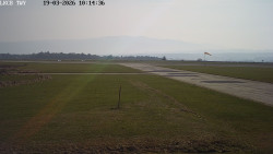 Pojezdová dráha, Runway