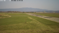 Pojezdová dráha, Runway