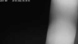 Pojezdová dráha, Runway