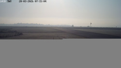 Pojezdová dráha, Runway