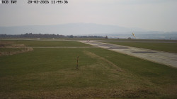 Pojezdová dráha, Runway