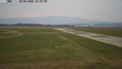 Pojezdová dráha, Runway